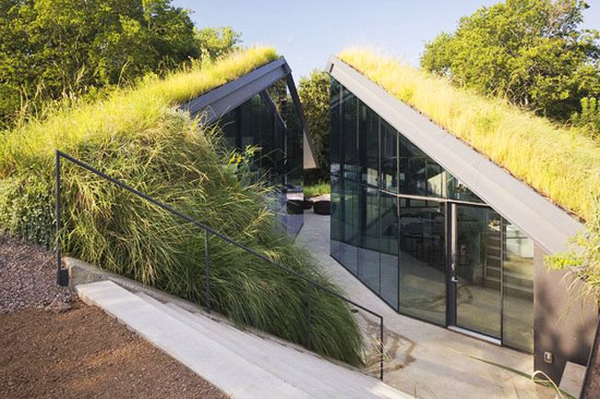 Проект дома с разделенными частями Edgeland Residence